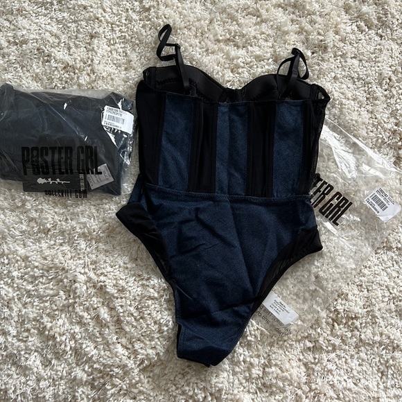 Corset bodysuit - Picture 2 of 7